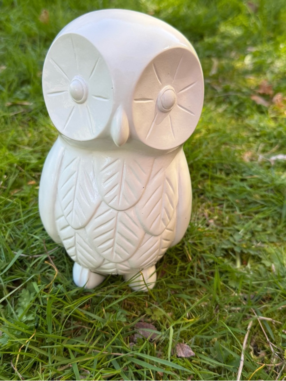 Owl Figurine with Leaf Motif Wood White